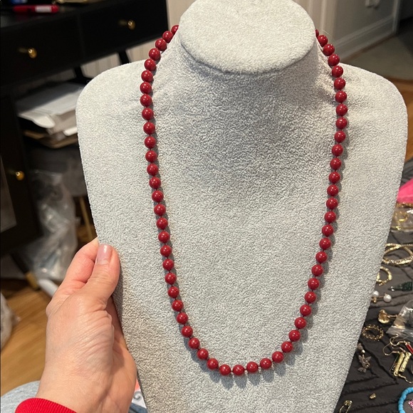 n/a Jewelry - Chic Red Beaded Necklace